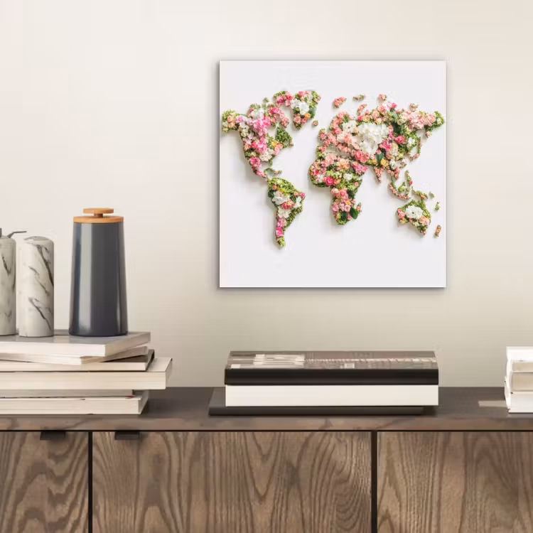 Wereldkaart - Bloemen - Subtiel aluminium wit klein -sfeer1