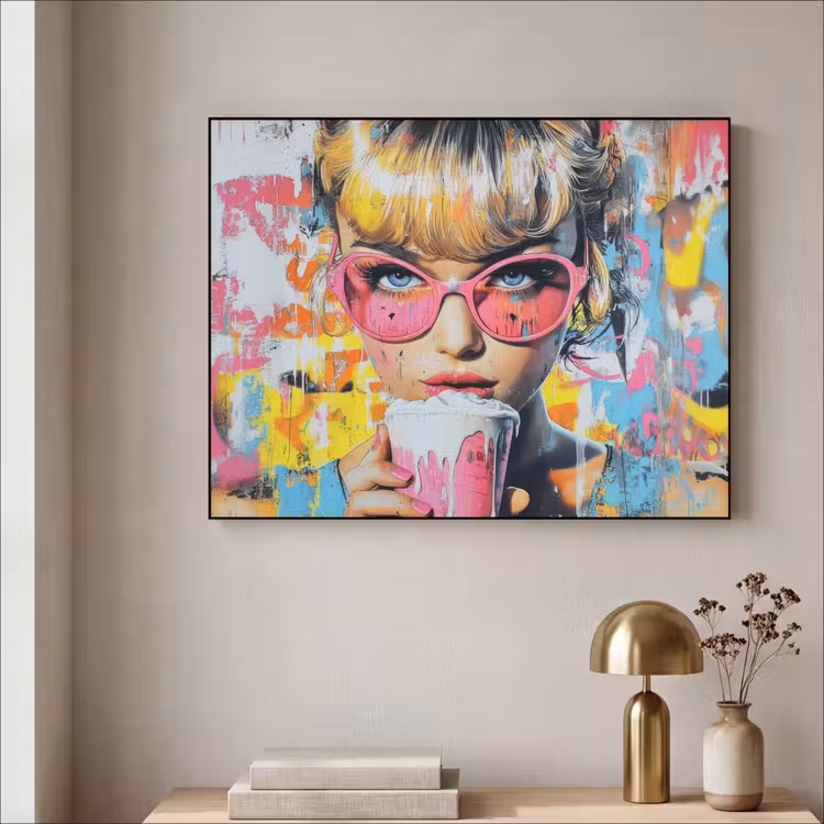 Expressief - Milkshake - Vrouw - Felle kleuren Textielframe - compleet frame klein -sfeer2