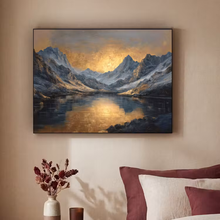 Berglandschap met Gouden Zonsondergang Textielframe - compleet frame klein -sfeer1