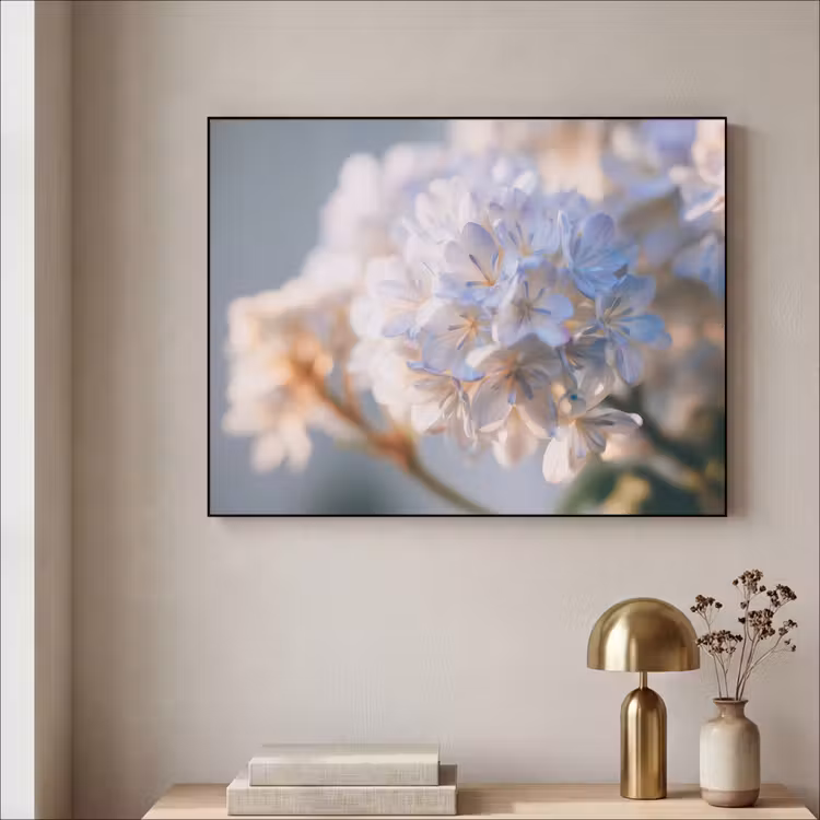 Bloemen - Lichtblauw - Wazig - Trosje Textielframe zwart klein -sfeer2