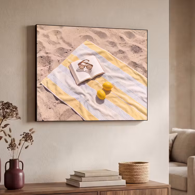 Boek - Zonnebril - Strand - Zomer - Geel Textielframe zwart klein -sfeer3