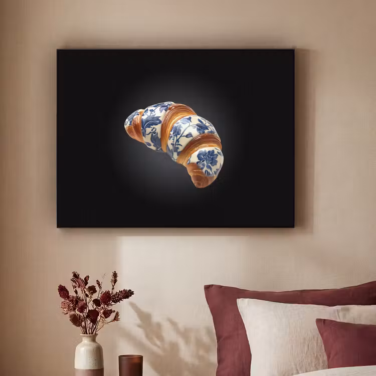 Croissant - Bloemenpatroon - Delftsblauw Textielframe zwart klein -sfeer1