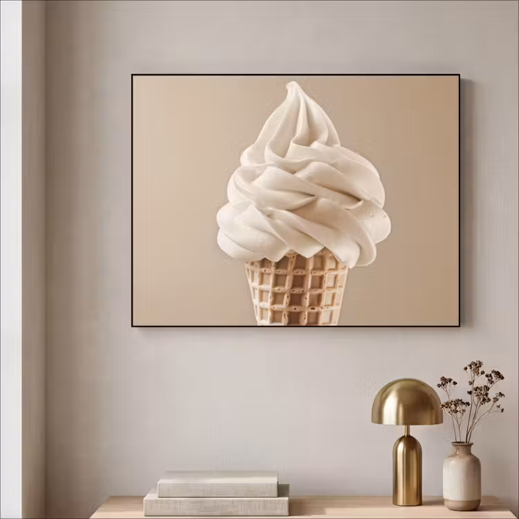 IJs - Softijs - Romig - Hoorntje - Beige Textielframe zwart klein -sfeer2