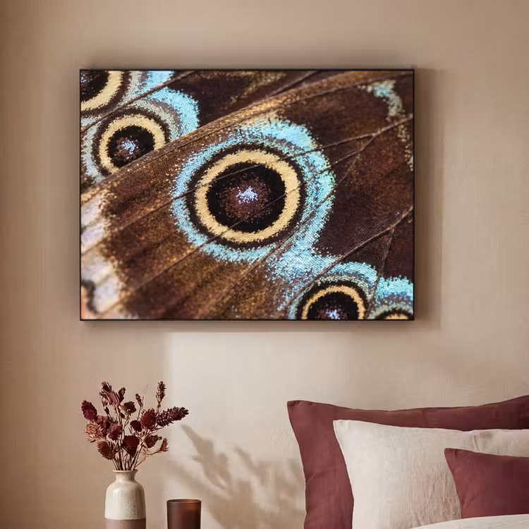 Vleugels - Vlinder - Blauw Textielframe zwart klein -sfeer1