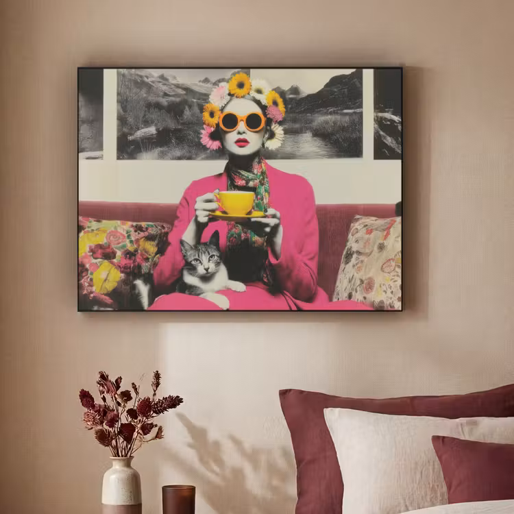 Vrouw - Kat - Bloemen - Kopje - Retro Textielframe - compleet frame klein -sfeer1