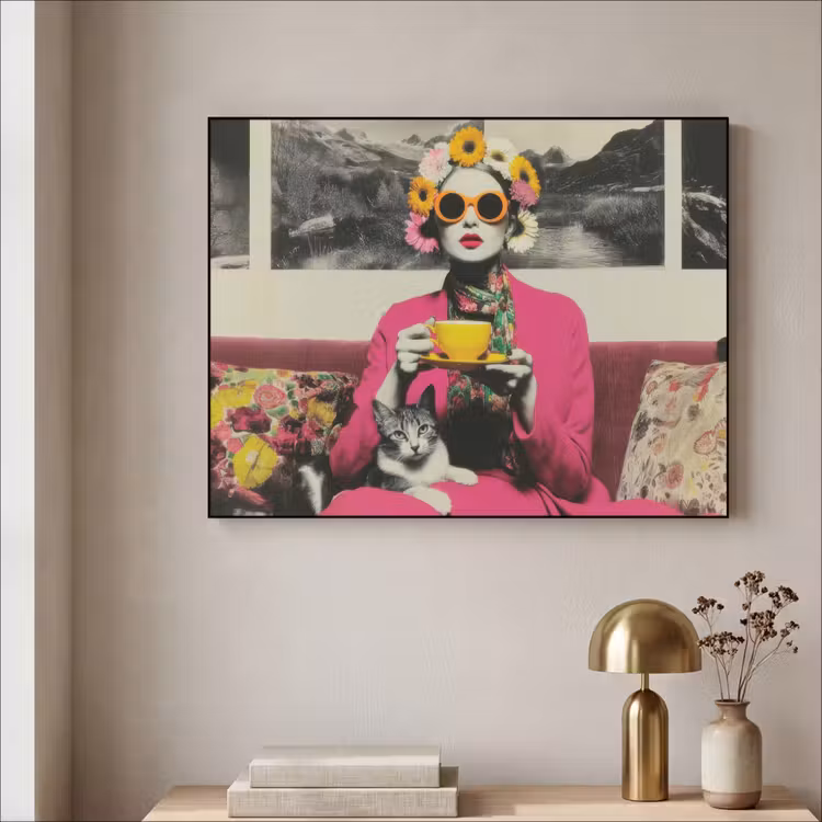 Vrouw - Kat - Bloemen - Kopje - Retro Textielframe - compleet frame klein -sfeer2