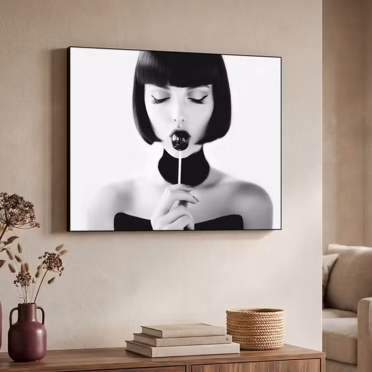 Vrouw - Lolly - Zwart - Wit Textielframe zwart klein -sfeer3