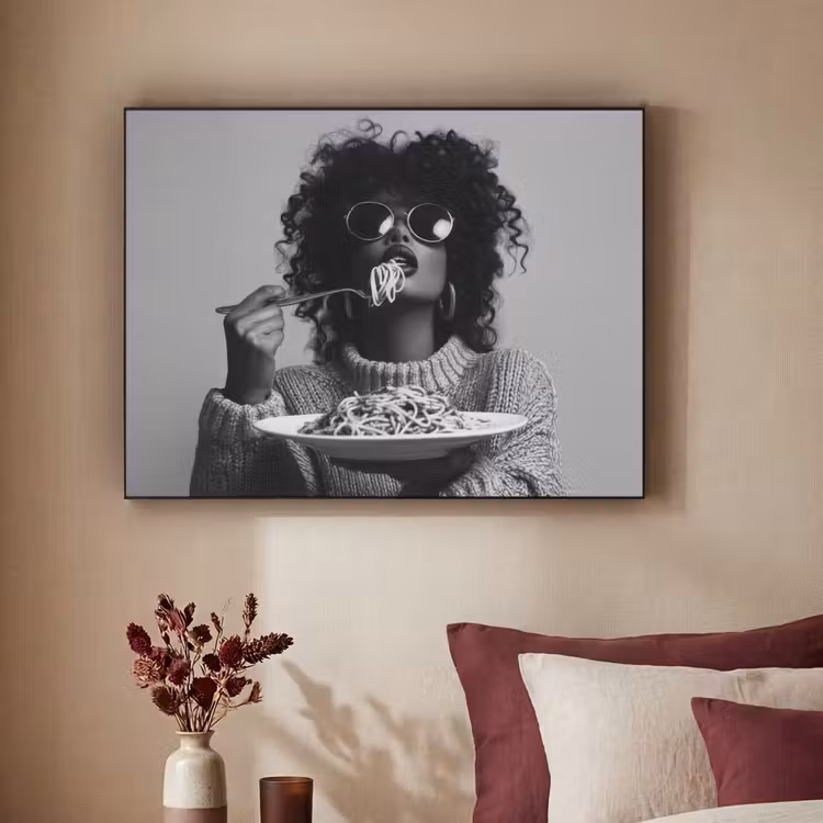 Vrouw - Pasta - Zwart - Wit Textielframe zwart klein -sfeer1