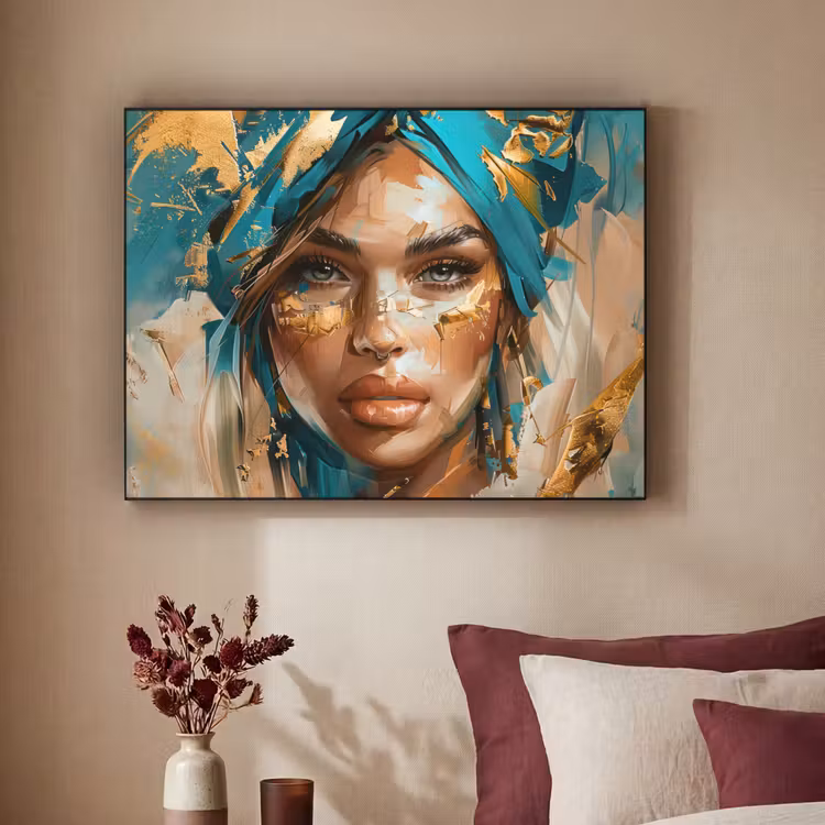 Vrouw - Portret - Goud - Luxe - Blauw Textielframe - compleet frame klein -sfeer1