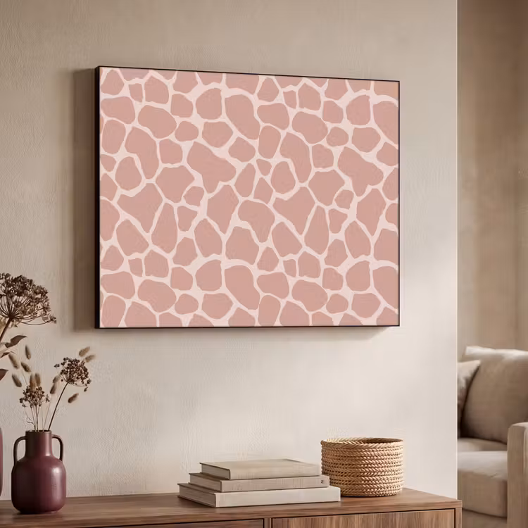 Giraffe - Lichtroze - Warm - Roze Textielframe zwart klein 947 -sfeer3