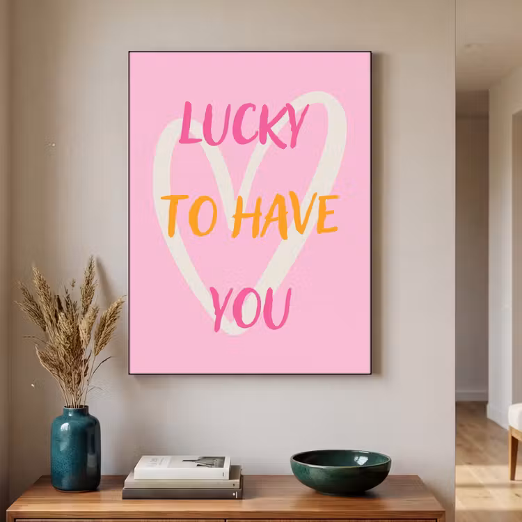Lucky - Love - Valentijn - Roze Textielframe zwart klein -sfeer1