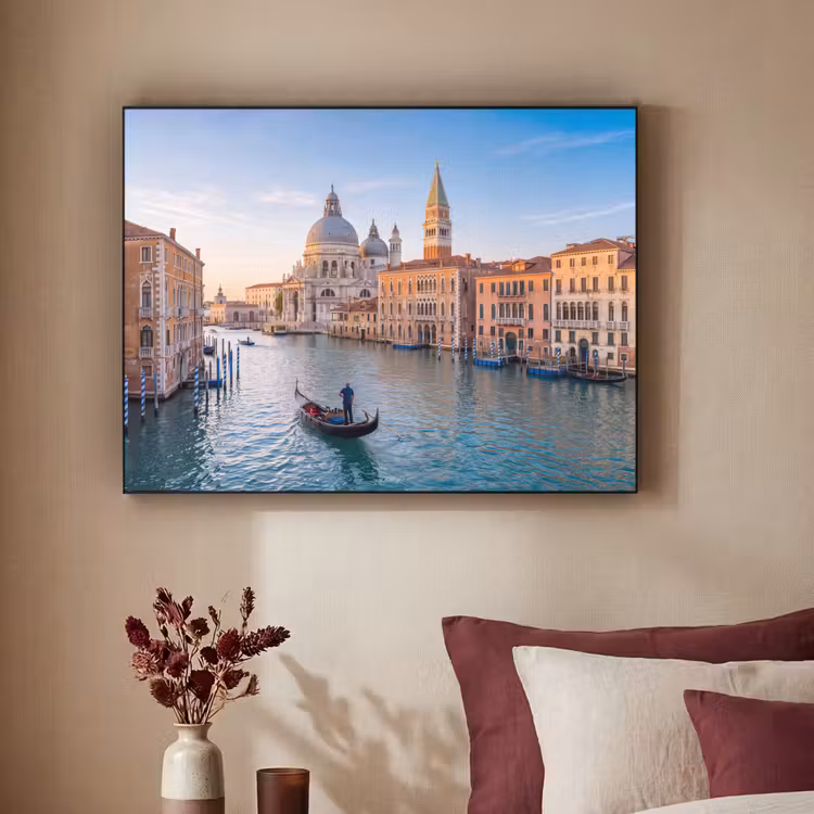 Gondel - Venetië - Kanaal - Stadsgezicht - Avondlicht Textielframe zwart klein -sfeer1