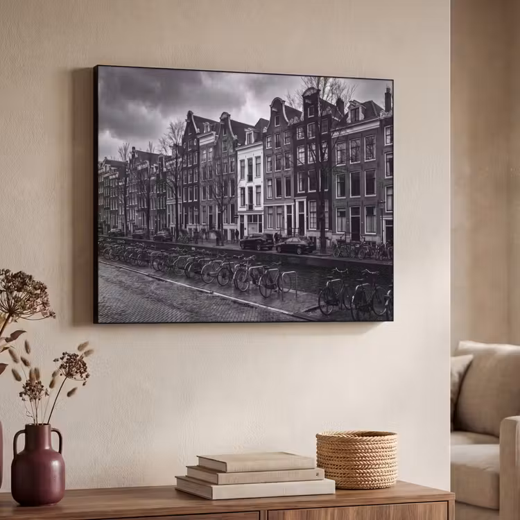 Huis - Gracht - Amsterdam - Architectuur - Zwart-wit Textielframe zwart klein -sfeer3