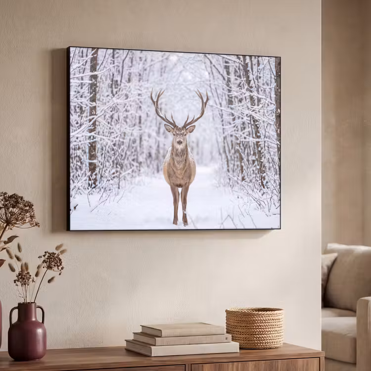 Hert - Winter - Bos - Natuur - Wit Textielframe zwart klein -sfeer3