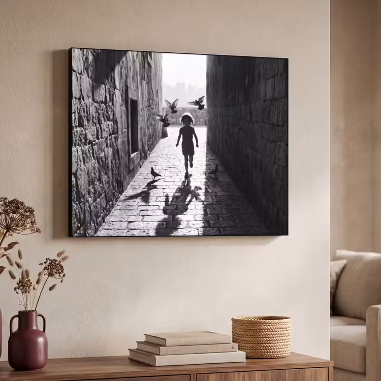 Kind - Vogel - Straat - Zwart-wit - Spelen Textielframe zwart klein -sfeer3