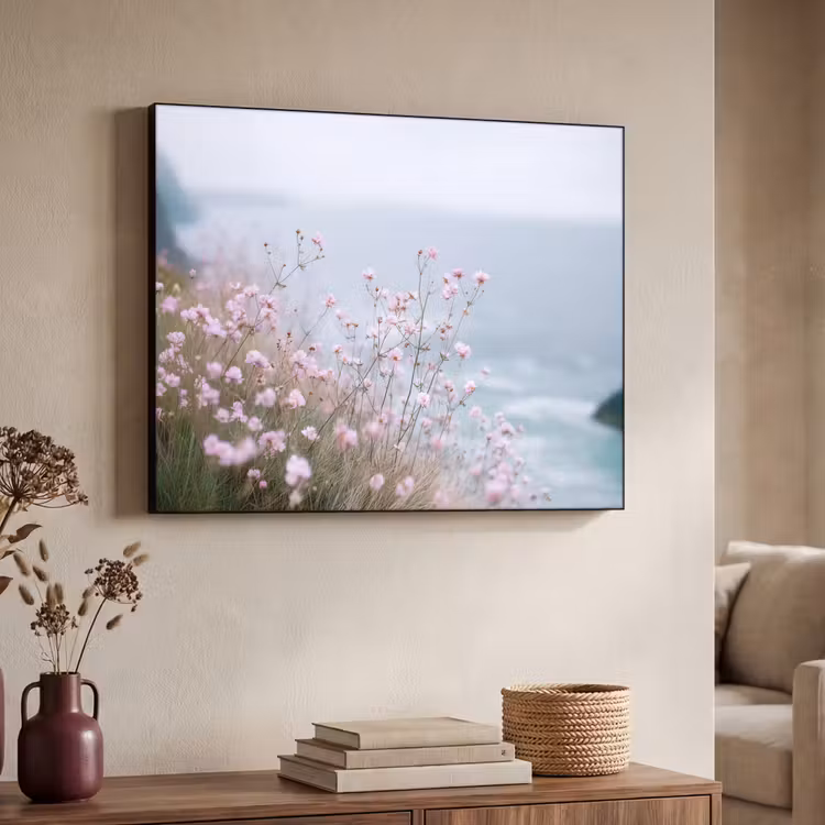 Klif - Bloemen - Zee - Roze Textielframe zwart klein -sfeer3