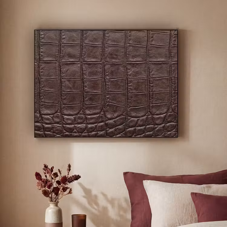 Krokodil - Leer - Bruin Textielframe zwart klein -sfeer1