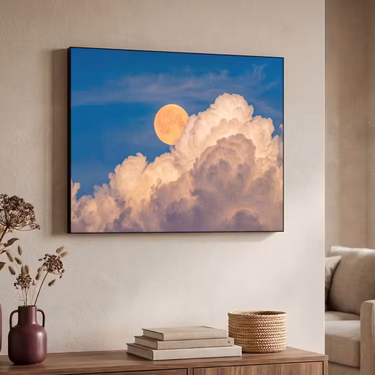 Maan - Wolken - Natuur - Oranje Textielframe zwart klein -sfeer3