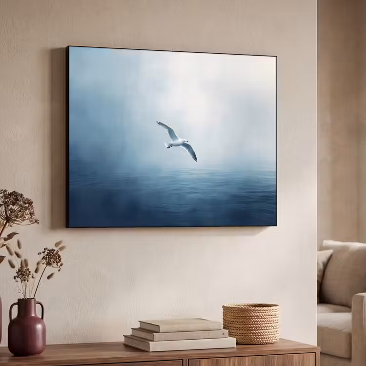 Meeuw - Wit - Zee - Mistig Textielframe zwart klein -sfeer3