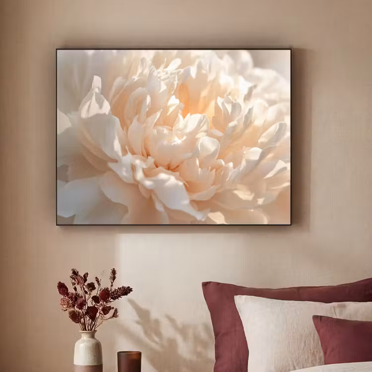 Close up - Pioenroos - Lichtroze Textielframe - compleet frame klein -sfeer1