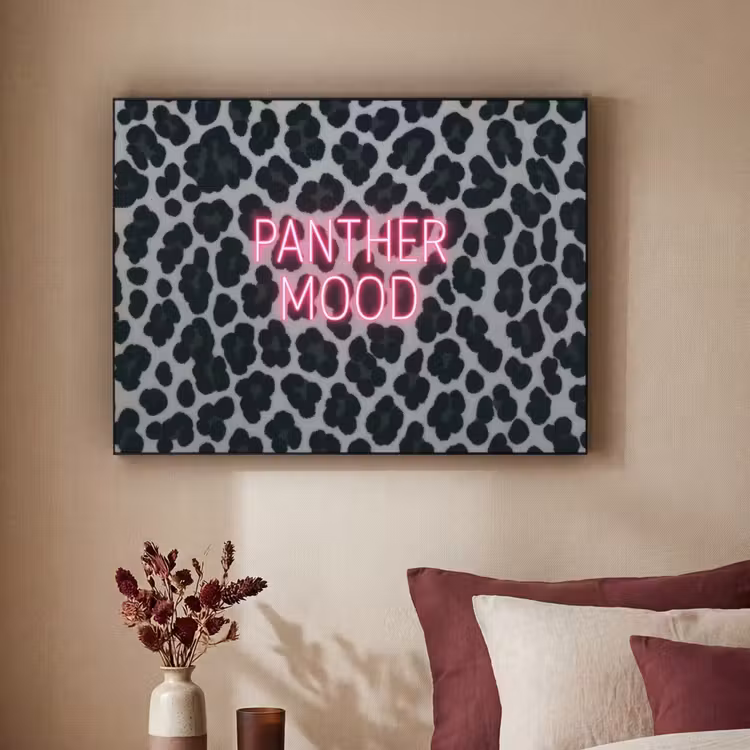Panterprint - Zwart - Neonletters - Roze Textielframe zwart klein -sfeer1