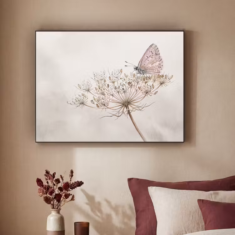 Vlinder - Bloem -Natuur - Beige Textielframe zwart klein -sfeer1