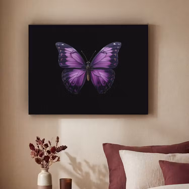 Vlinder - Paars - Levendig Textielframe zwart klein -sfeer1