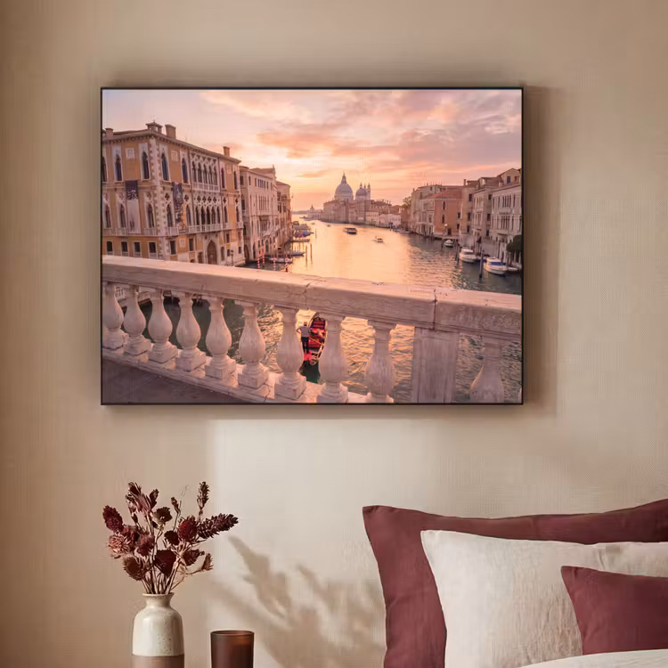 Stad - Venetië - Kanaal - Zonsopgang - Architectuur - Goud Textielframe zwart klein -sfeer1
