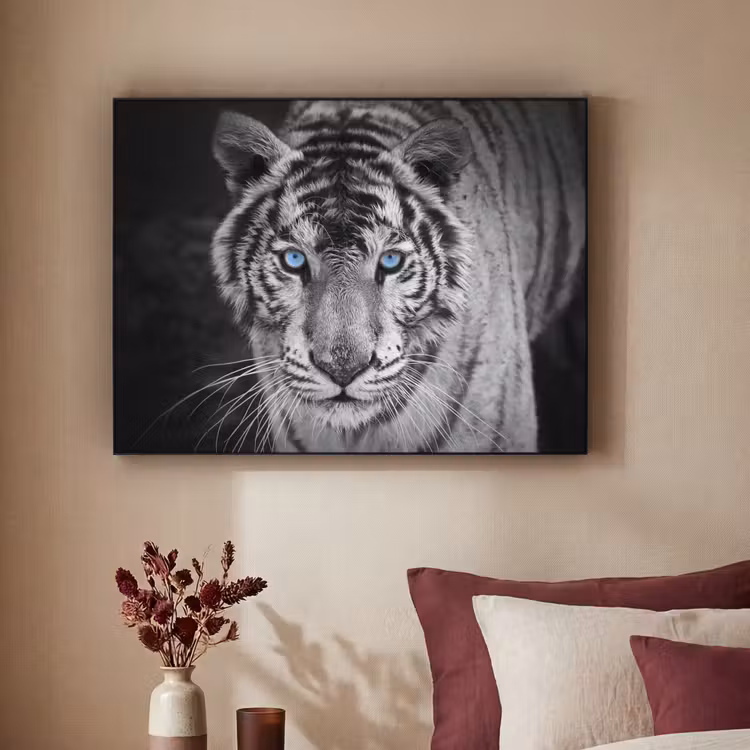 Tijger - Dier - Zwart - Blauw - Modern Textielframe zwart klein -sfeer1