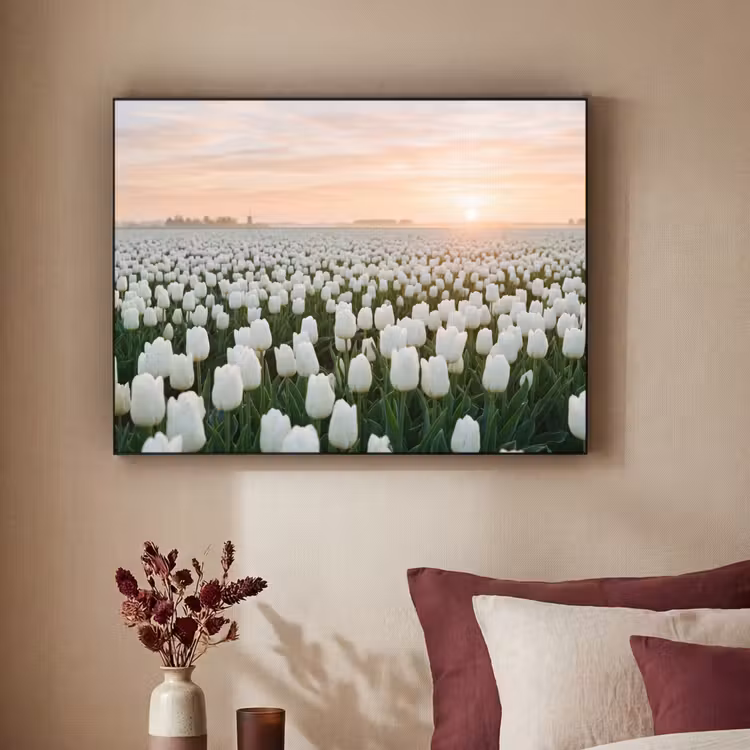 Tulpen - Landschap - Wit Textielframe zwart klein -sfeer1