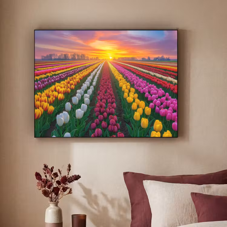 Tulpenveld - Zonsondergang - Kleurrijk Textielframe zwart klein -sfeer1