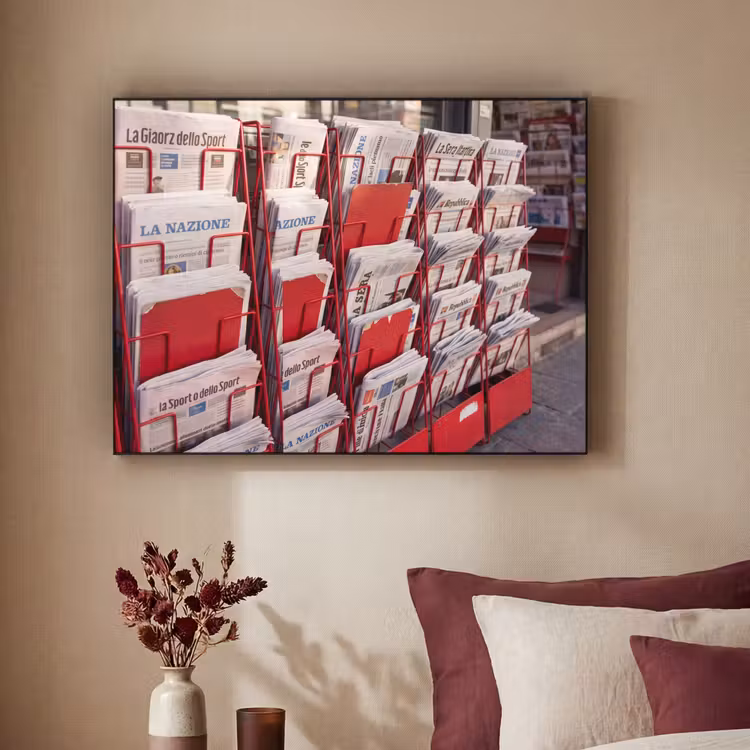 Kranten - Rek - Stedelijk - Dagelijks leven - Rood Textielframe zwart klein -sfeer1