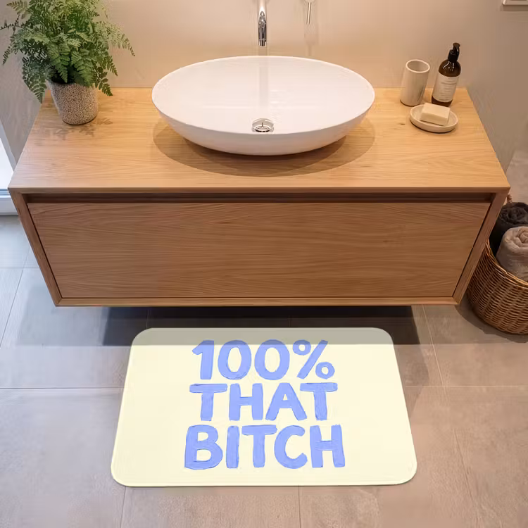 100% that bitch - Blauw - Wit Badmat middel -sfeer1