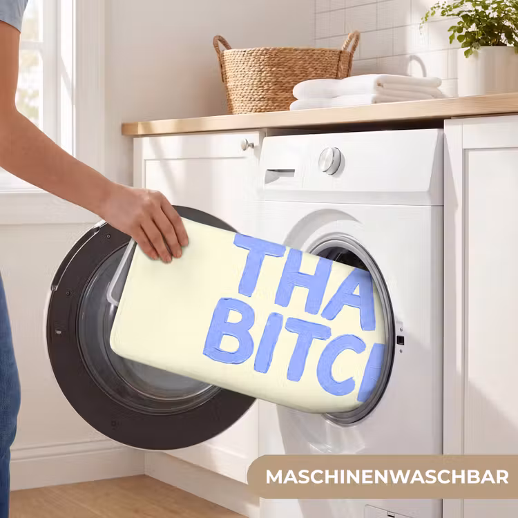 100% that bitch - Blauw - Wit Badmat middel -USP_WasbaarDE