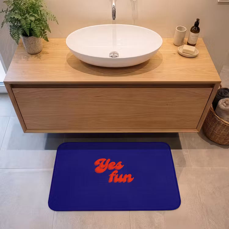 Blauw - Rood - Yes fun - 3D Badmat middel -sfeer1