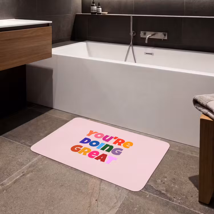You're doing great - Roze - Kleurrijk Badmat middel -sfeer3