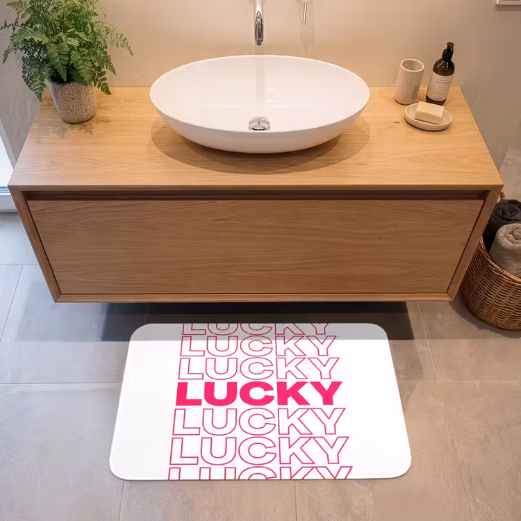 Lucky - Roze - Patroon Badmat middel -sfeer1