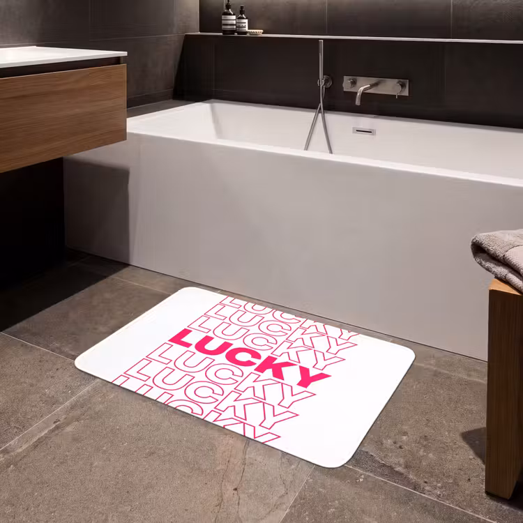 Lucky - Roze - Patroon Badmat middel -sfeer3