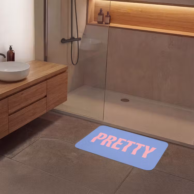 Pretty - Roze - Blauw - Golvend Badmat middel -sfeer2
