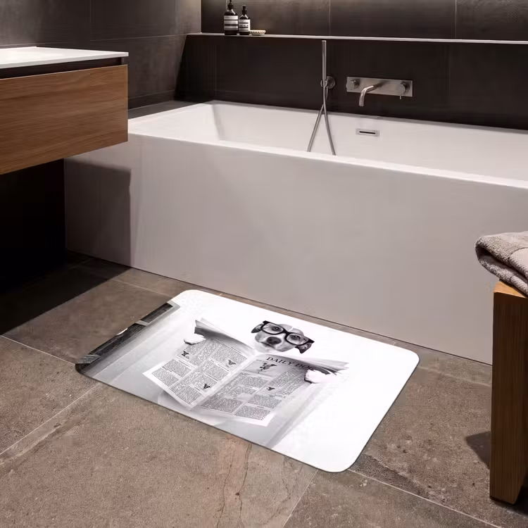 Hond - Krant - Toilet - Zwart wit - Dieren Badmat middel -sfeer3