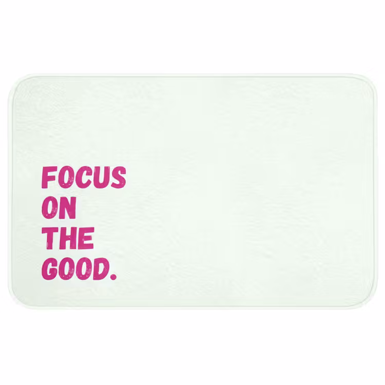 Focus on the good - Beige - Roze Badmat middel -3d