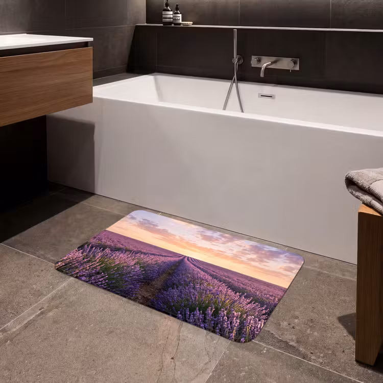 Landschap - Lavendelveld - Paars Badmat middel -sfeer3