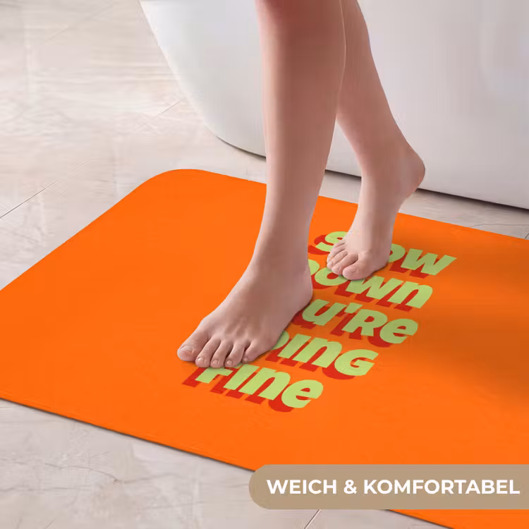 Slow down you're doing fine - Oranje - Simple Badmat middel -USP_ZachtDE