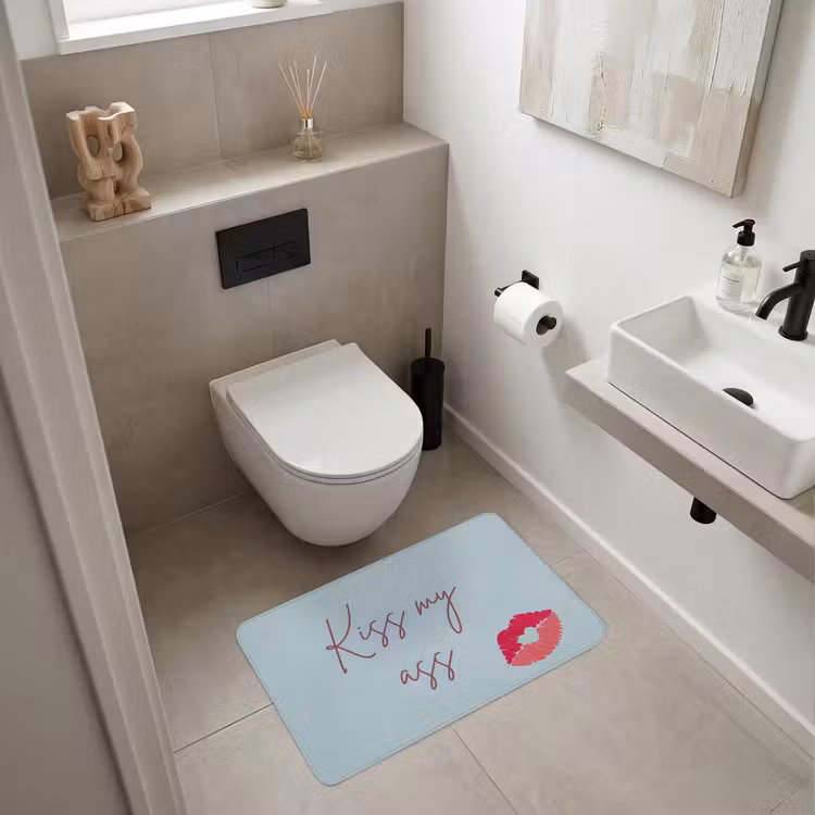 Kiss my ass - Lip - Blauw Badmat middel -sfeer4