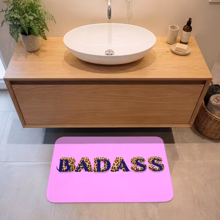 Felroze - Badass - Panterprint - Schaduw Badmat middel -sfeer1