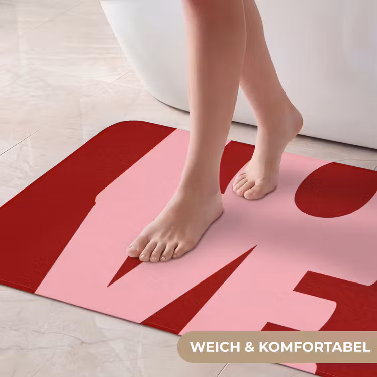 Love - Rood - Blokletters Badmat middel -USP_ZachtDE