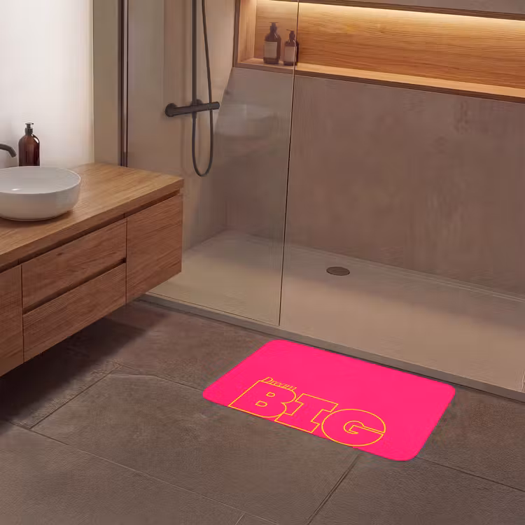 Minimalistisch - Roze - Dream big - Grafisch Badmat middel -sfeer2