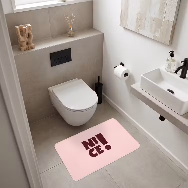 Nice - Uitroepteken - Roze Badmat middel -sfeer4