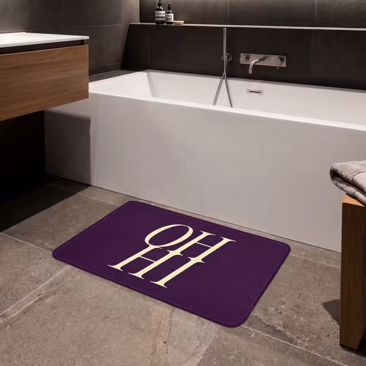 Oh hi - Paars - Minimalistisch Badmat middel -sfeer3