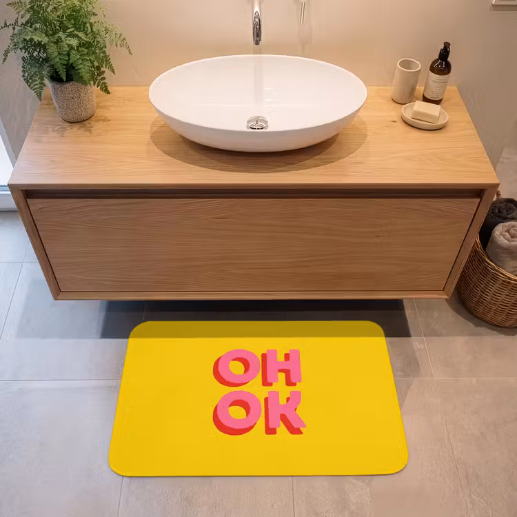 Oh ok - 3D - Geel - Roze Badmat middel -sfeer1